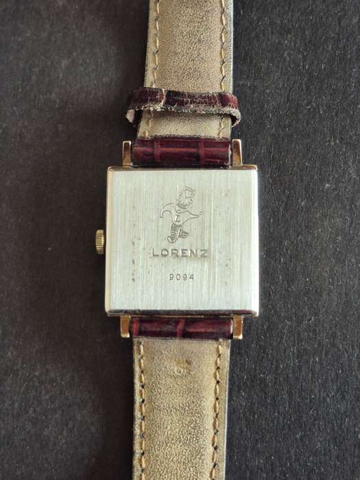 Vintage Lorenz 17 Rubis Swiss made Mechanical Men's Wrist Watch-runs (needs to be serviced)