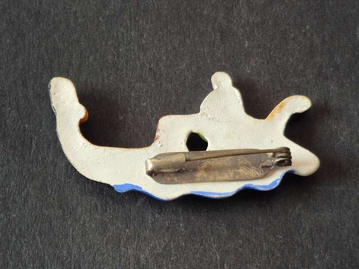 Vintage Porcelain Grondola Brooch