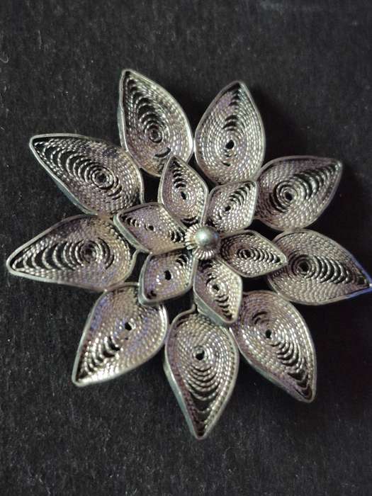 Filligree Sterling Silver Brooch 0.9g