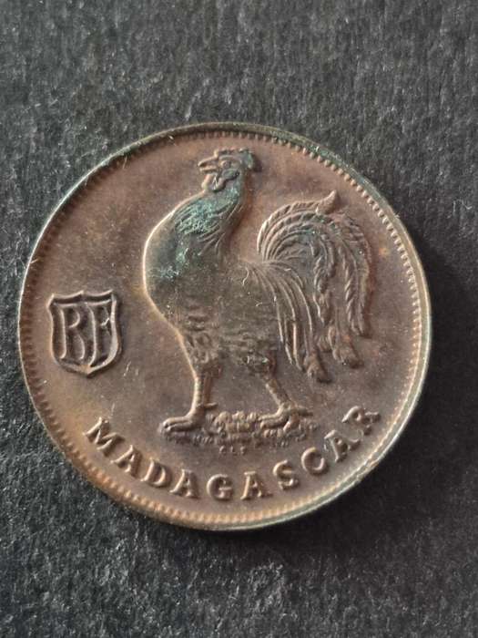 Madagascar One Franc 1943 (excellent condition)