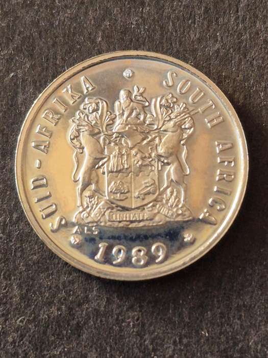 Republic 5 Cents 1989 (scarce date) excellent condition