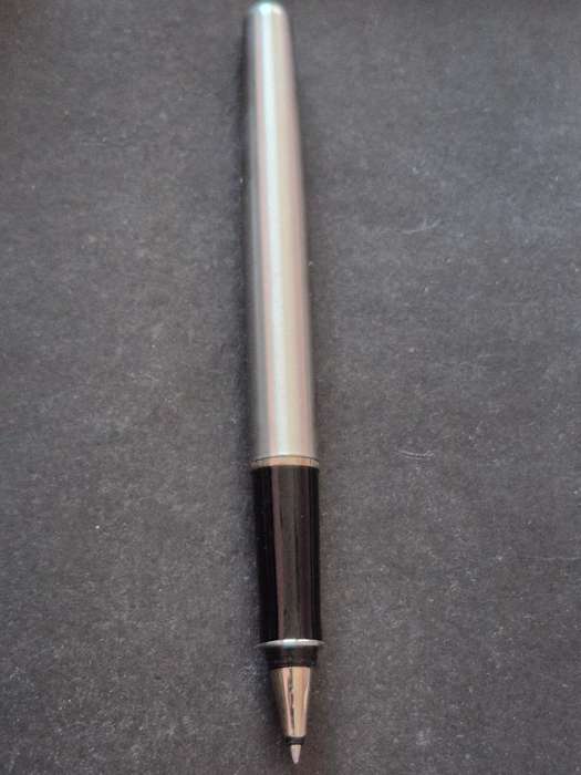 Vintage  Parker Sonnet Rollerball Pen made in France - needs refill
