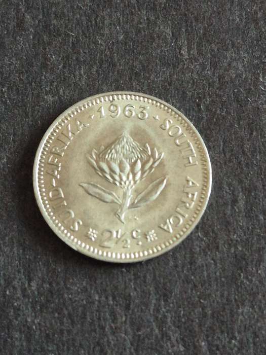 Republic 2 1/2 Cents 1963 EF+/UNC