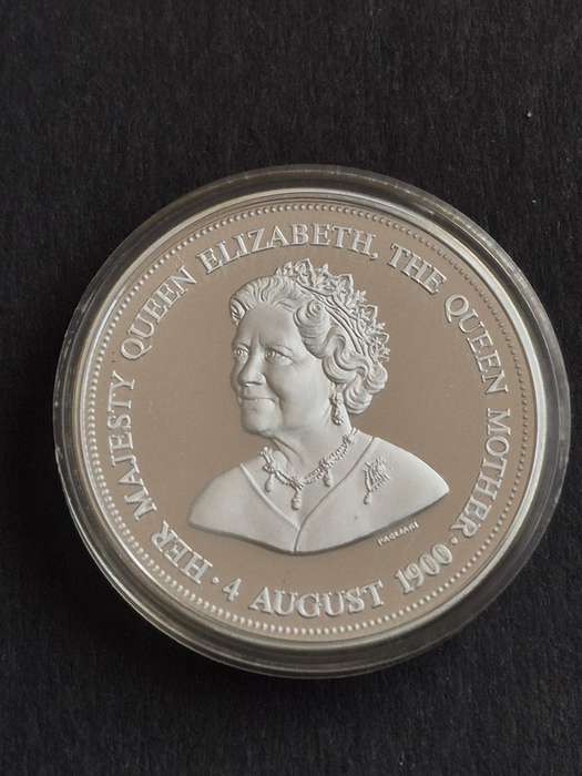 Sterling Silver Medallion to Commemorate her Majesty Queen Elizabeth the Queen Mother's 80th Birthda