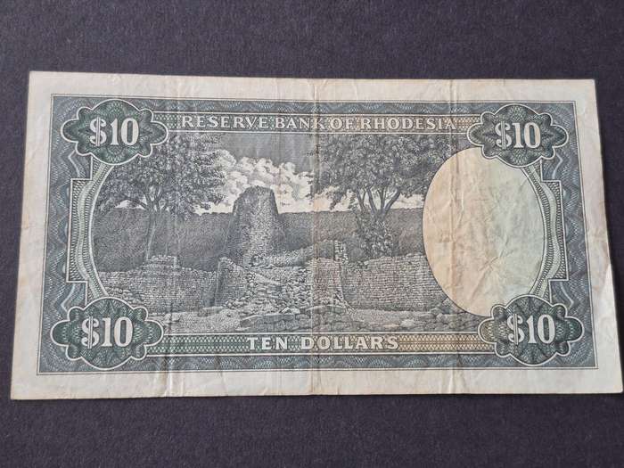 Reserve Bank of Rhodesia Ten Dollar Rhodes Watermark Salisbury 3 December 1975 (nice condition)
