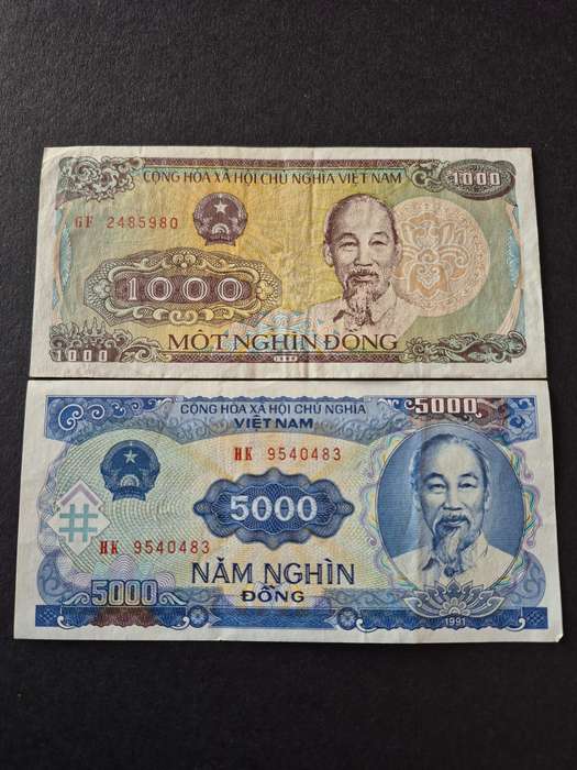 2 x Vietnam 1000/5000 Dong (nice condition)