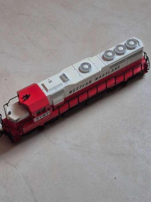 Atlas Roco 7039 WM Western Maryland GP40 HO Gauge