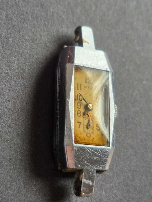 Vintage Ladies Buren Grand Prix Mechanical Wrist Watch (not working)