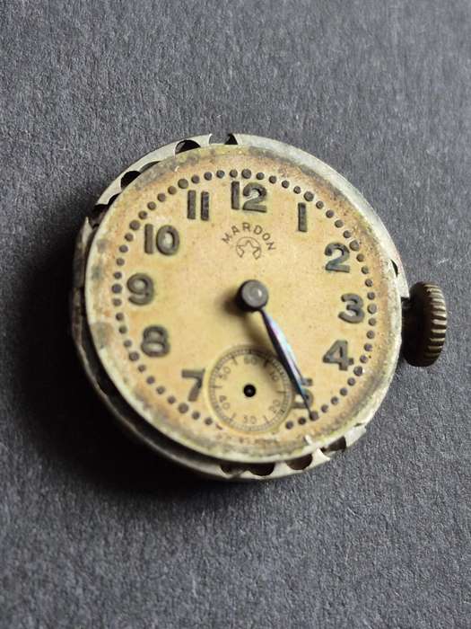 Vintage Mardon 15 Jewels Mechanical Movement Watch (not working)