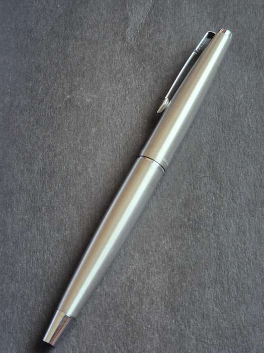 Vintage Parker Stainless Steel Fountain Pen (excellent condition)