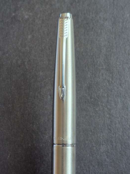 Vintage Parker Stainless Steel Fountain Pen (excellent condition)