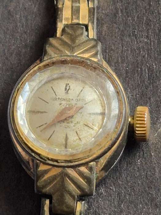 Vintage Ladies 17 Jewels Ladies Wrist Watch Hirschson Bros (not working)