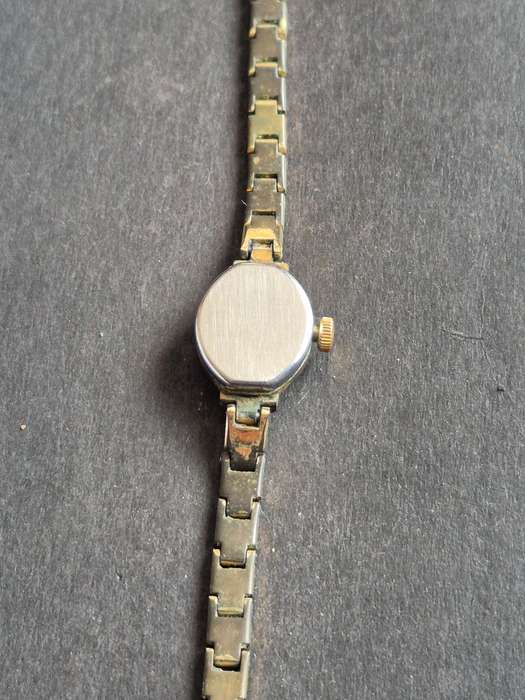 Vintage Ladies 17 Jewels Ladies Wrist Watch Hirschson Bros (not working)