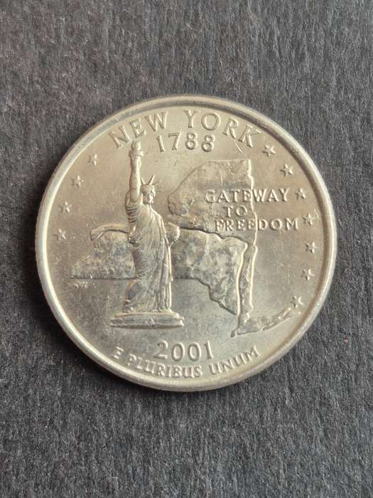 USA 1/4 Dollar New York 1788 Gateway to Freedom 2001P