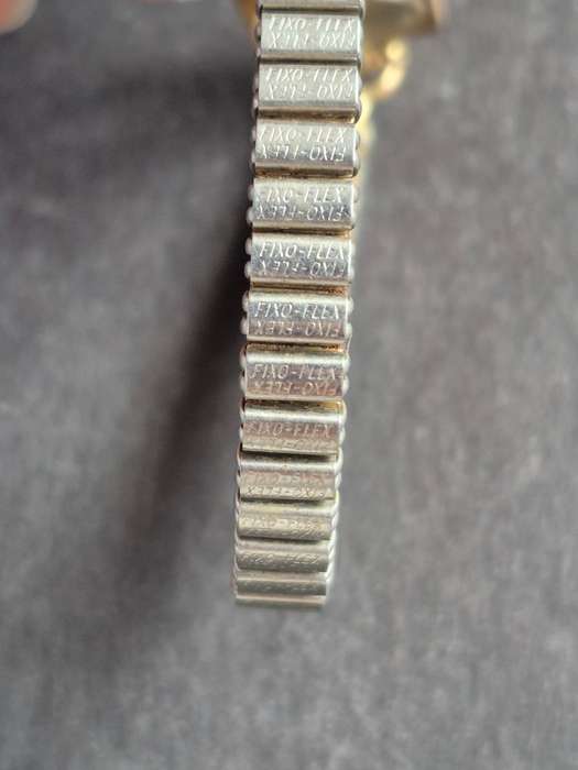 Vintage Ladies Technos 17 Jewels Mechanical Wrist Watch (not working)