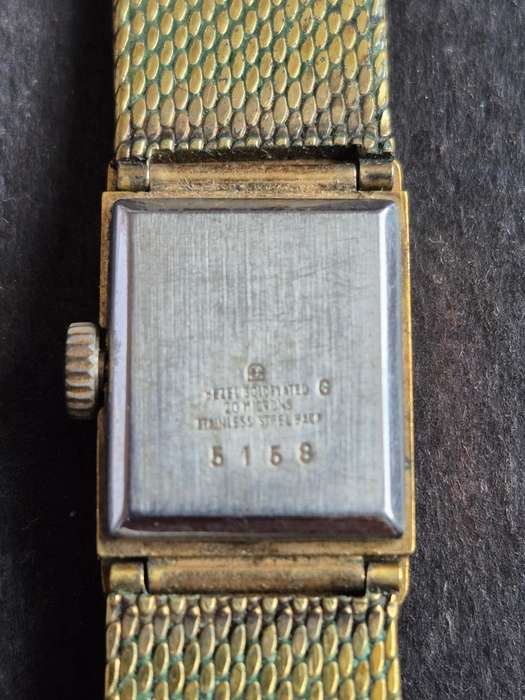 Vintage Avia 17 Jewels Incablock Ladies Wrist Watch (not working)