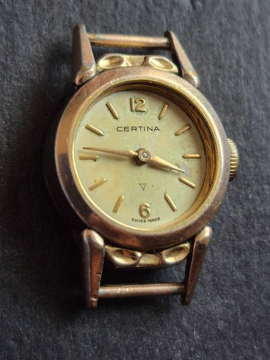 Vintage Ladies Certina 230 Gold Plated Mechanical Wrist Watch 15 Jewels- runs- needs to be serviced