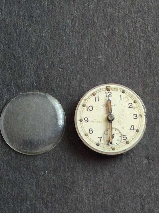 Vintage Ladies Rotary 15 Jewels movement with glass - not working