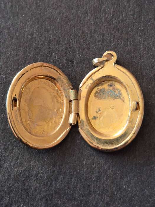 Gold Plated Locket 2.5g