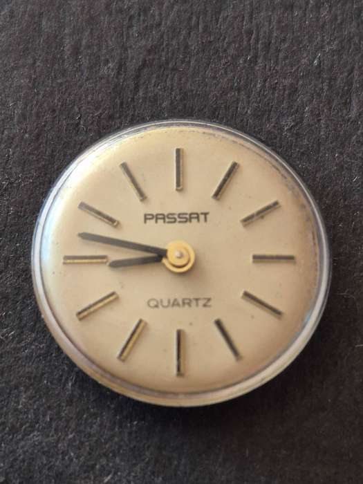 Vintage Passat Quartz Ladies Watch Movement with Glass - not working