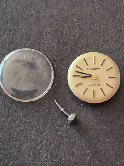 Vintage Passat Quartz Ladies Watch Movement with Glass - not working
