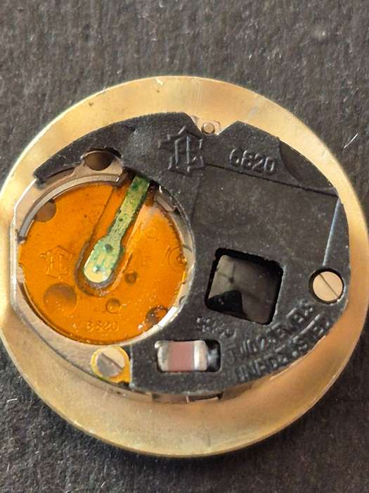 Vintage Passat Quartz Ladies Watch Movement with Glass - not working