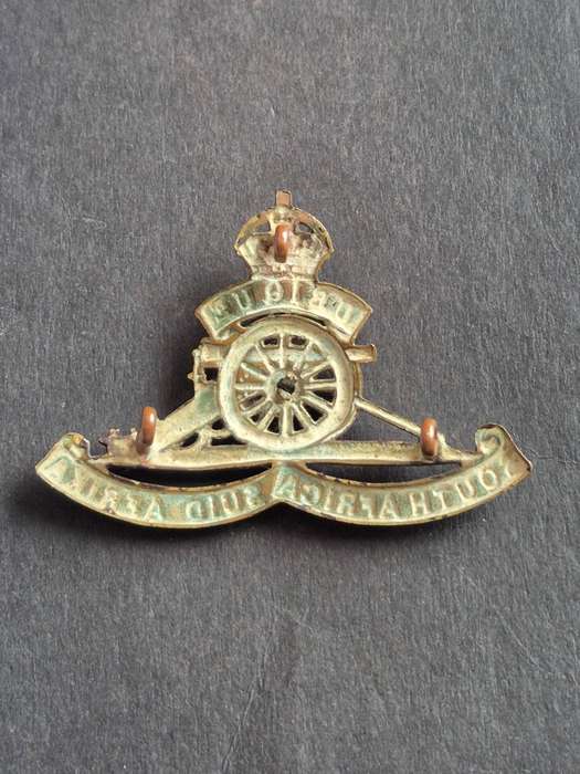 Royal Artillery Cap Badge