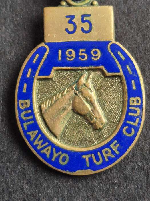 Bulawayo Turf Club Enamel Badge 1959 no. 35