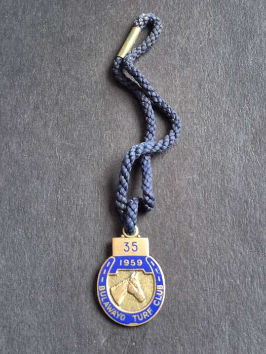 Bulawayo Turf Club Enamel Badge 1959 no. 35