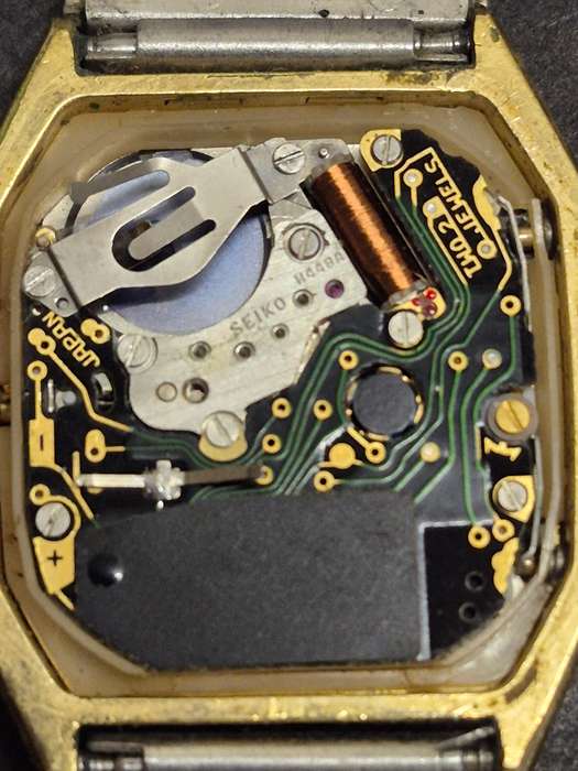 Vintage Seiko Quartz Watch (untested) not working