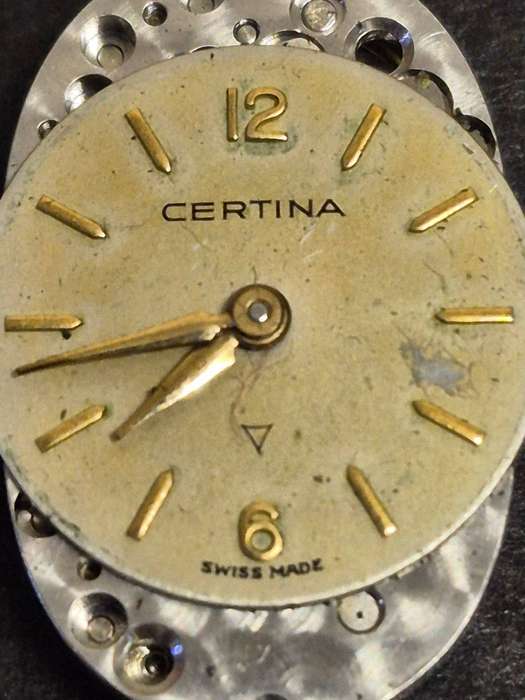 Vintage Ladies Certina 230 Gold Plated Mechanical Wrist Watch 15 Jewels- runs- needs to be serviced