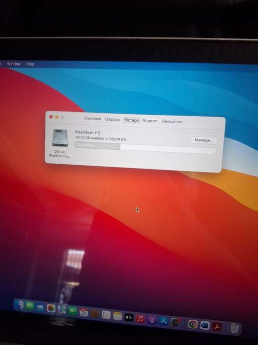 MacBook Pro (Retina, 15-inch, Mid 2015)