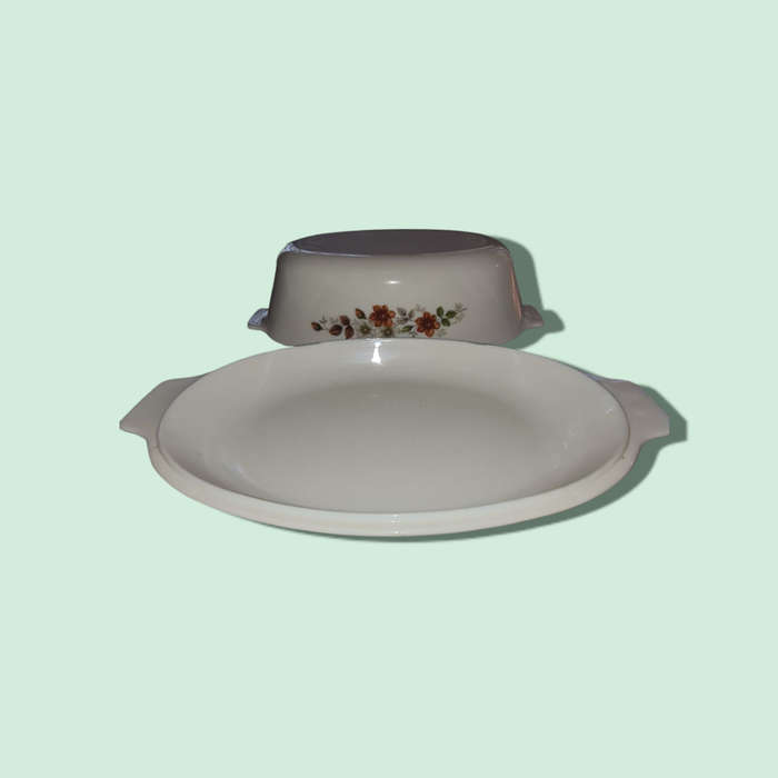 A Lovely Large Iidded Vintage Sovirel France Oven Dish