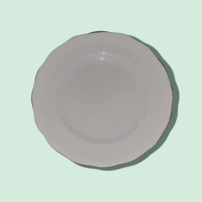Royal Standard Cake Serving Plates x 2