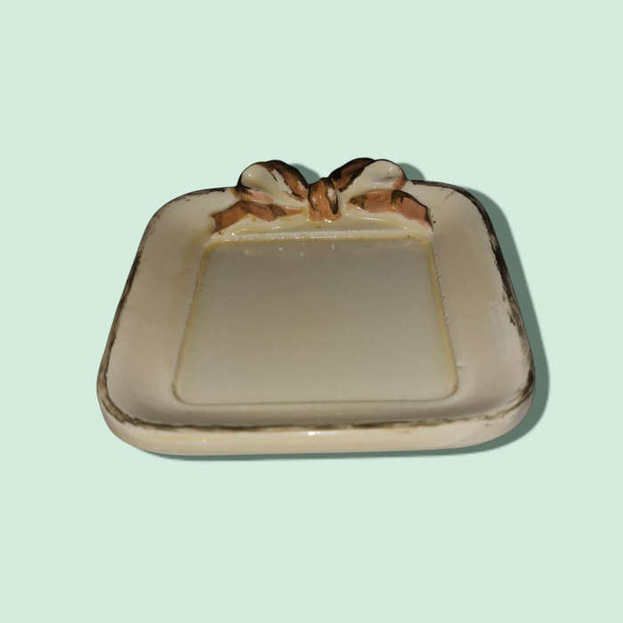 Vintage Italian Wooden Pin Plates