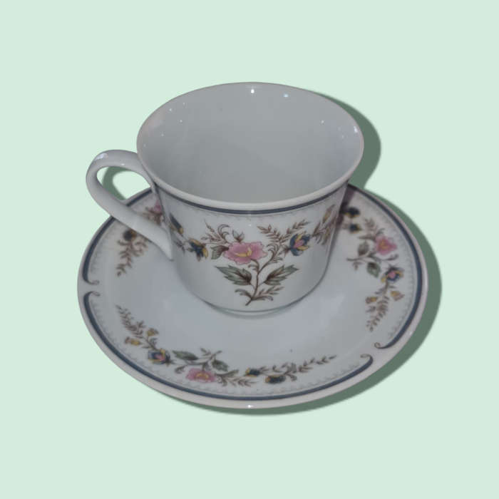Eetrite Fine China Hampton Cups and Saucers Set 5810  