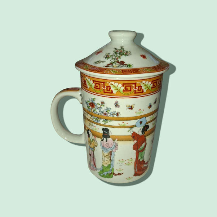 Vintage Chinese Colorful Porcelain Tall Tea Cup with Lid