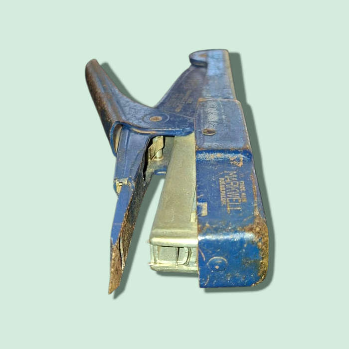 VINTAGE MARKWELL MP3 HEAVY DUTY INDUSTRIAL STAPLING PLIER BLUE