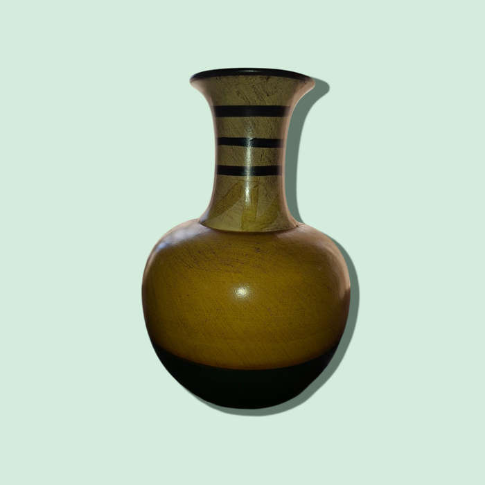 BULBOUS VASE