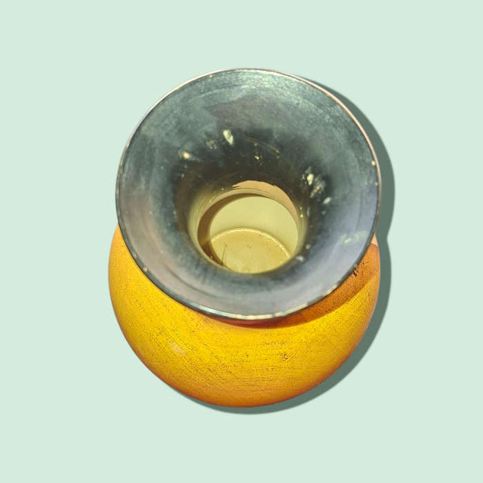 BULBOUS VASE
