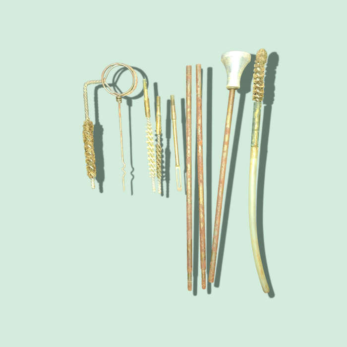 CLEANING KIT FOR R4 RIFLE -- 5.56mm --