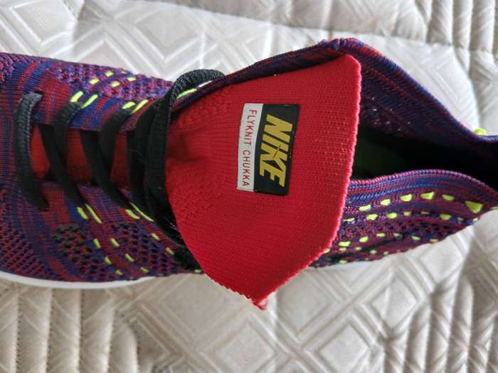 NIKE FLYKNIT CHUKKA TAKKIES