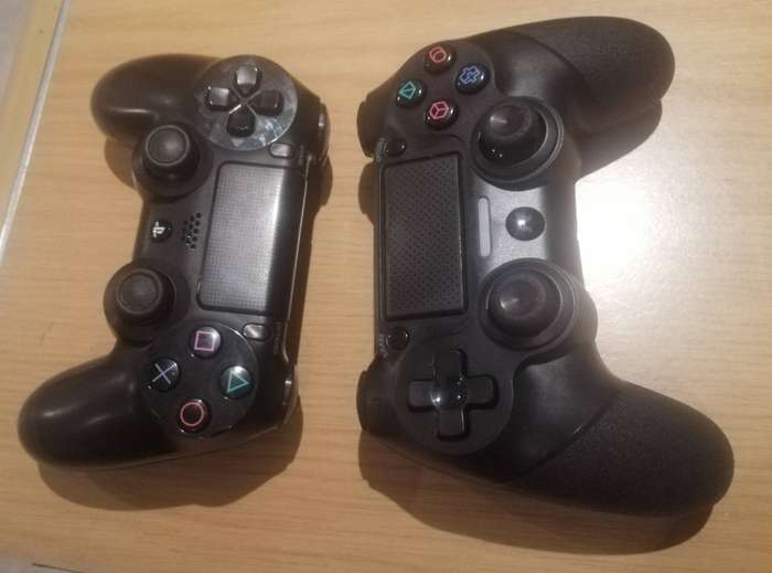 Playstation 4 Slim, 500GB & controller (+ bonus controller & game)