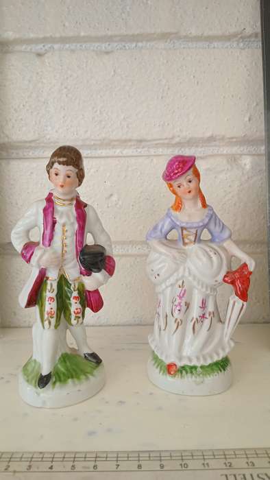 Leonardo Collection Pair of Figurine Ornaments