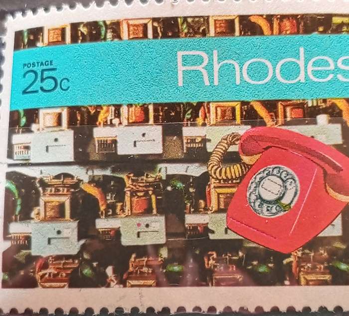 RHODESIA 1970 EXTRA RED HOLE VARIETY #C106a
