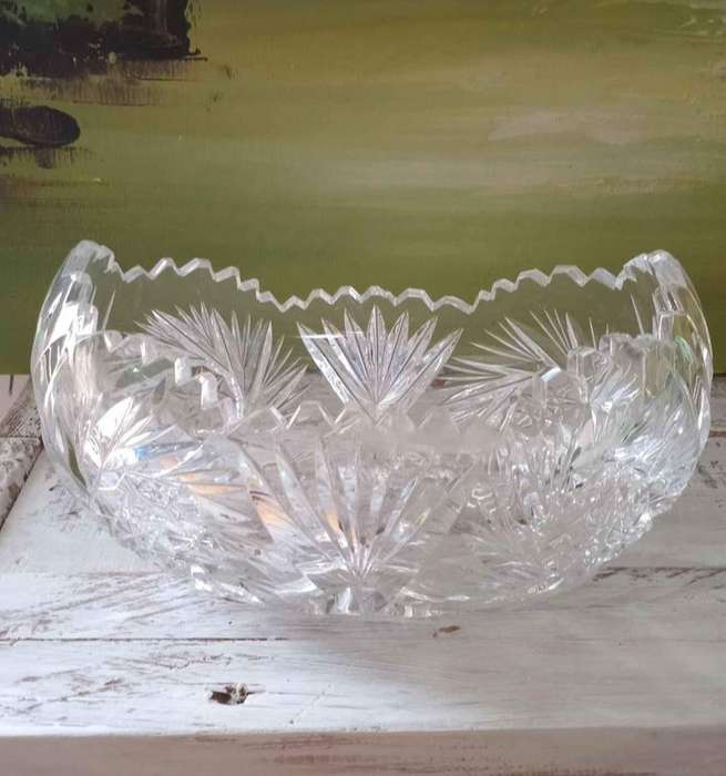 Beautiful Rose Cut Crystal Bowl