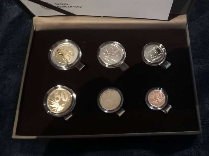 2018 South Africa Proof Set - Mintage  of only 353 !! EXTREMELY RARE!