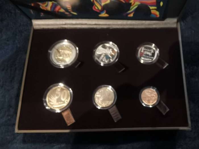 2014 South Africa Proof Set - Mintage  of only 799 !!