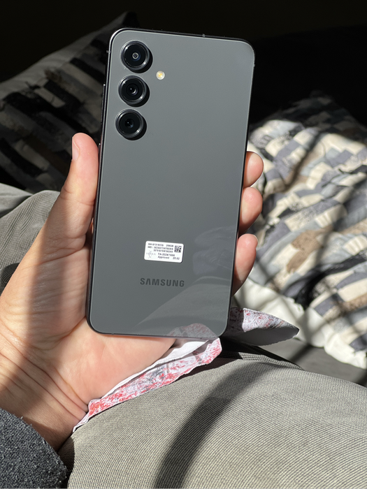 Samsung Galaxy S24Fe 256gb Graphite ***Like new