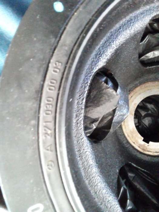 mercedes w204 crank damper .LIKE NEW